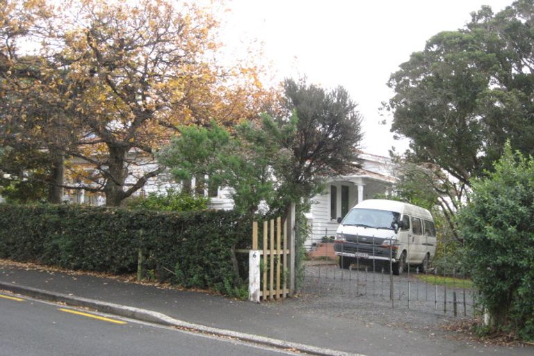 Photo of property in 6 Belgrave Crescent, Kaikorai, Dunedin, 9010