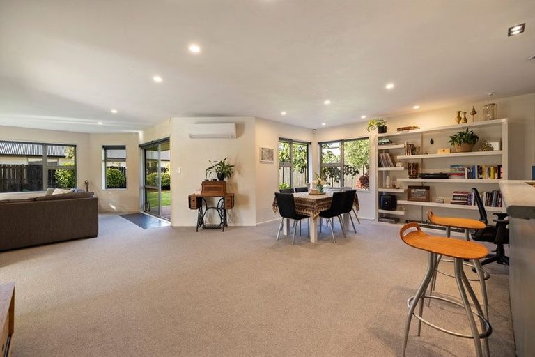 Photo of property in 65 Howards Drive, Lake Hayes, Queenstown, 9304