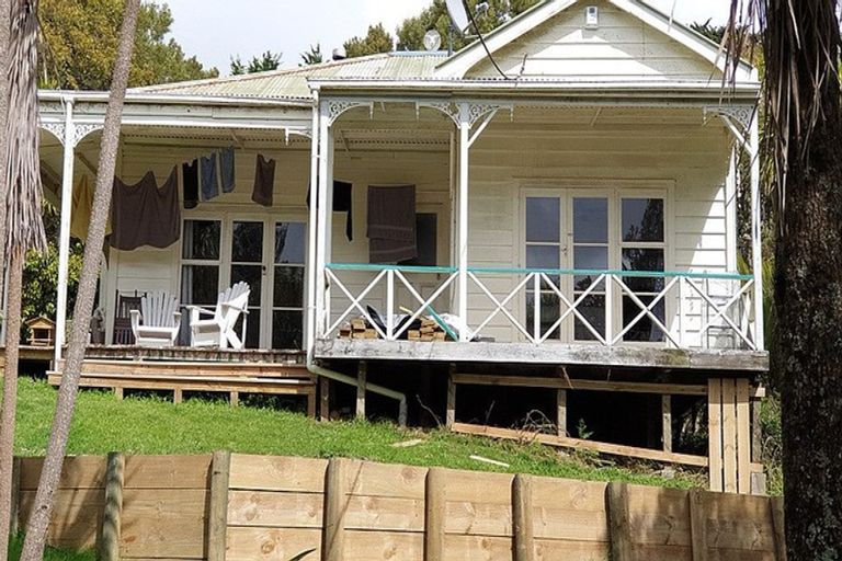 Photo of property in 826 Bickerstaffe Road, Maungaturoto, 0587