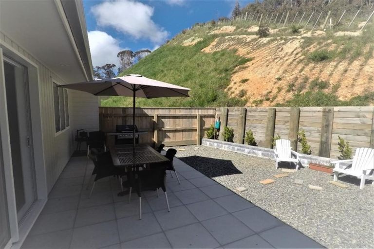 Photo of property in 47a Banks Boulevard, Whitby, Porirua, 5024