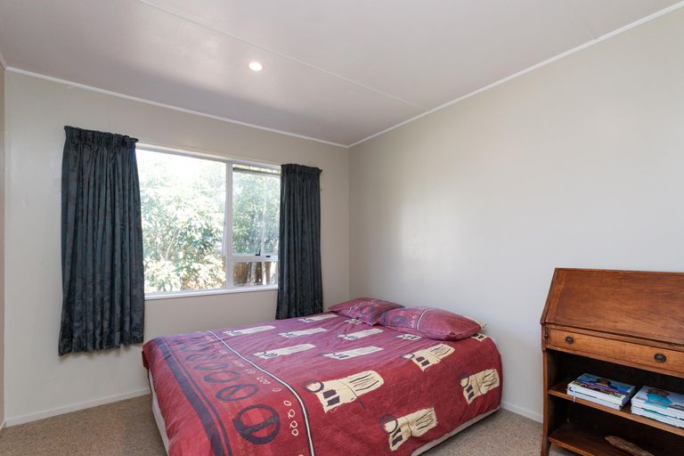 Photo of property in 3 Adams Place, Kelvin Grove, Palmerston North, 4414