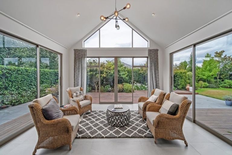 Photo of property in 2 Silver Peaks Drive, West Melton, 7618