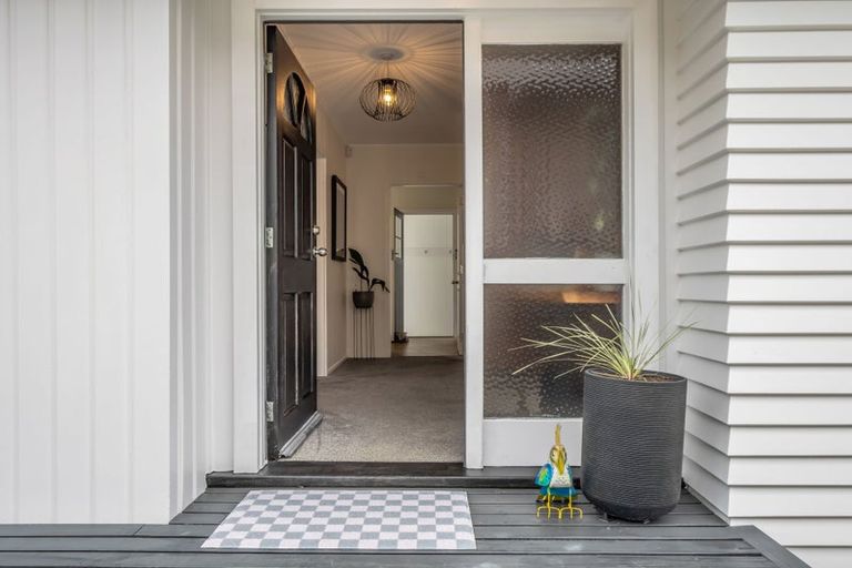 Photo of property in 4 Lovelock Street, Dallington, Christchurch, 8061