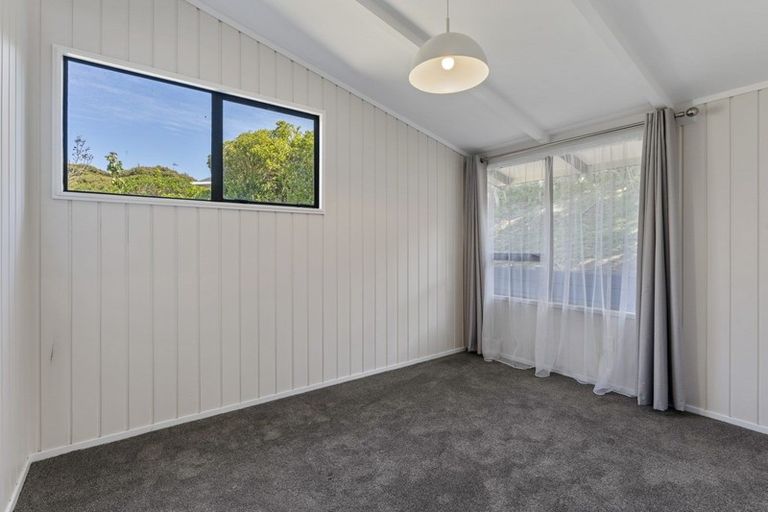 Photo of property in 25 Solander Place, Whitby, Porirua, 5024