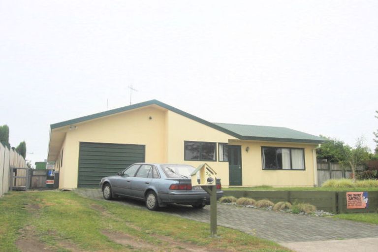Photo of property in 56 Fairview Place, Te Puke, 3119
