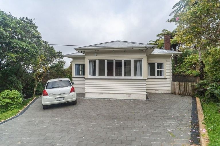 Photo of property in 5 Jalna Avenue, Khandallah, Wellington, 6035