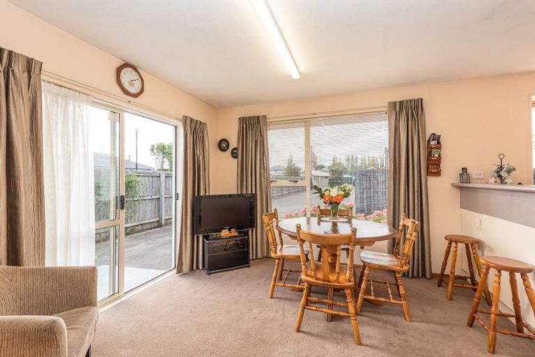 Photo of property in 41a Sawyers Arms Road, Northcote, Christchurch, 8052