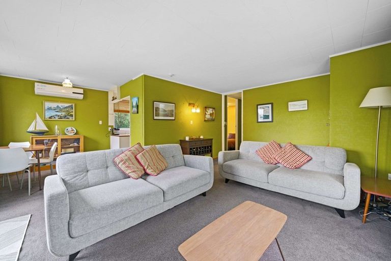 Photo of property in 35 Cologne Street, Martinborough, 5711