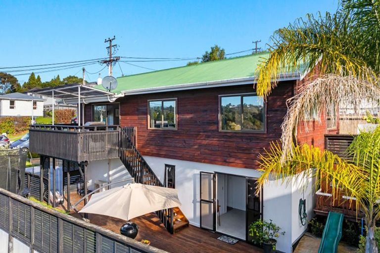 Photo of property in 1/122 Verran Road, Birkdale, Auckland, 0626