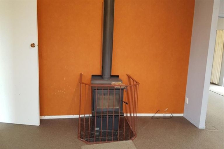 Photo of property in 17 Barrowclough Street, Hoon Hay, Christchurch, 8025
