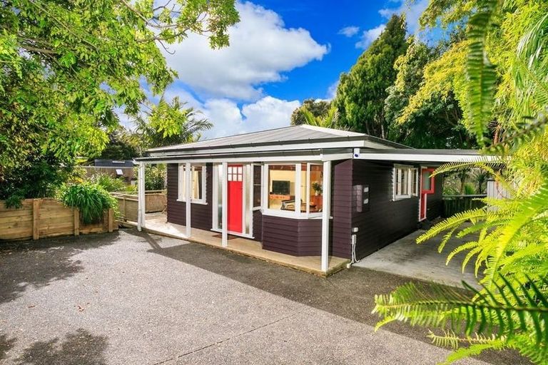 Photo of property in 28a Seaview Avenue, Northcote, Auckland, 0627