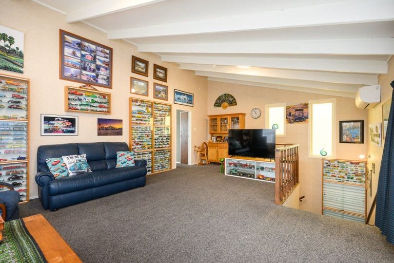 Photo of property in 10 Fairview Avenue, Feilding, 4702