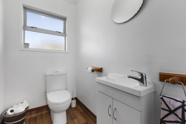 Photo of property in 68 Bayly Street, Waitara, 4320