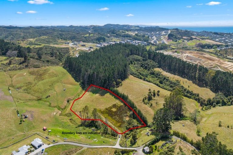 Photo of property in 53a Russell Road, Wainui, 0992
