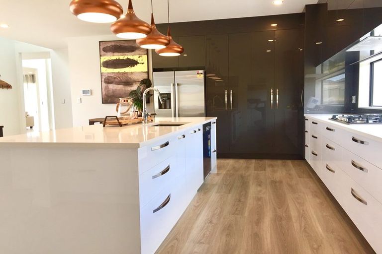 Photo of property in 8 Dinning Road, Riverhead, 0820