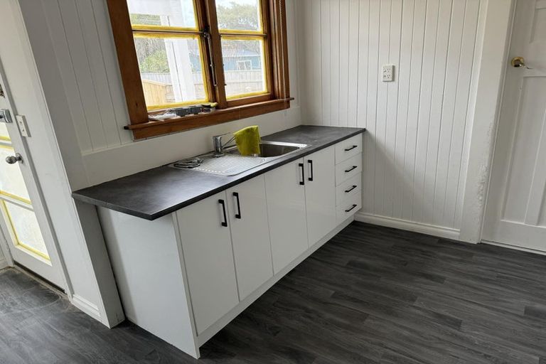 Photo of property in 107 Bell Road, Waiwhetu, Lower Hutt, 5010