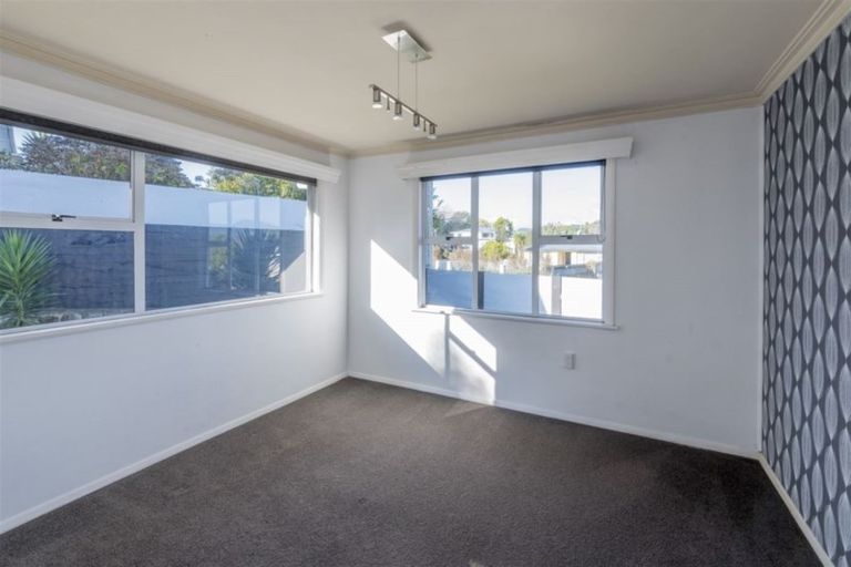 Photo of property in 1 Argyle Avenue, Levin, 5510
