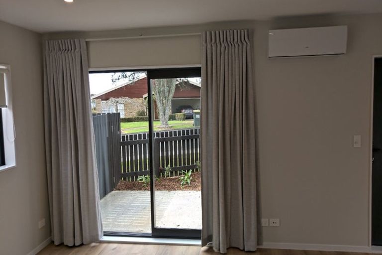 Photo of property in 3/15 Sunhill Road, Sunnyvale, Auckland, 0612