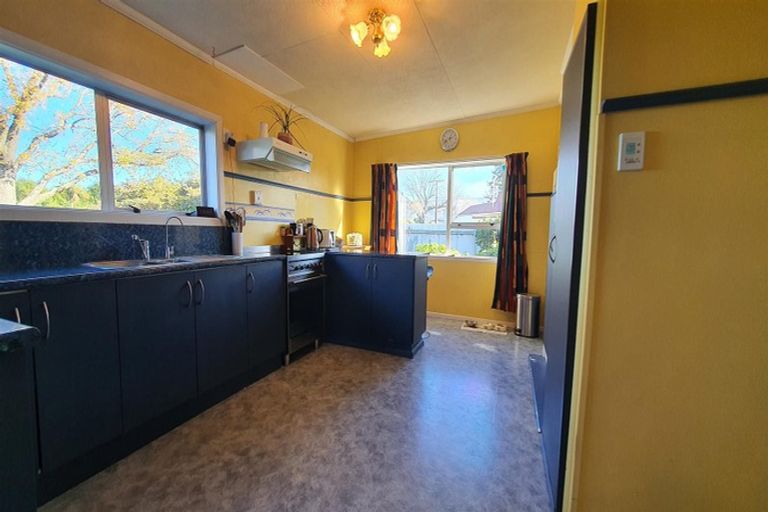 Photo of property in 18 Dobson Street, Waimate, 7924