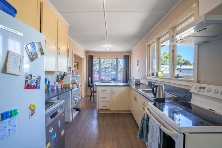 Photo of property in 198 Mcquarrie Street, Kingswell, Invercargill, 9812