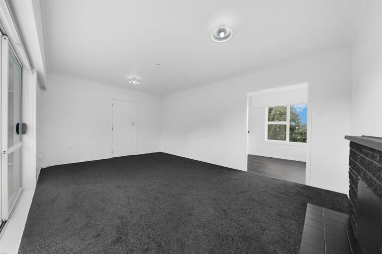 Photo of property in 25 Kayes Road, Pukekohe, 2120