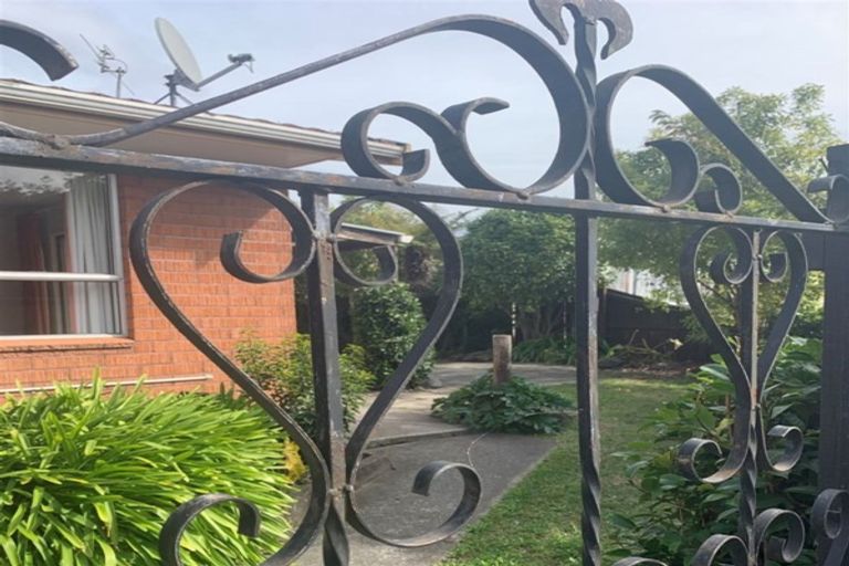 Photo of property in 2/3 Ansonby Street, Russley, Christchurch, 8042