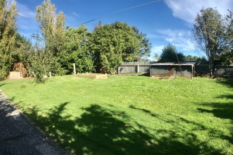 Photo of property in 76 Norwood Street, Newfield, Invercargill, 9812
