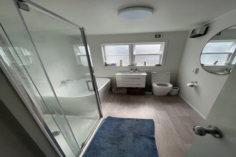 Photo of property in 11 Fortunatus Street, Brooklyn, Wellington, 6021