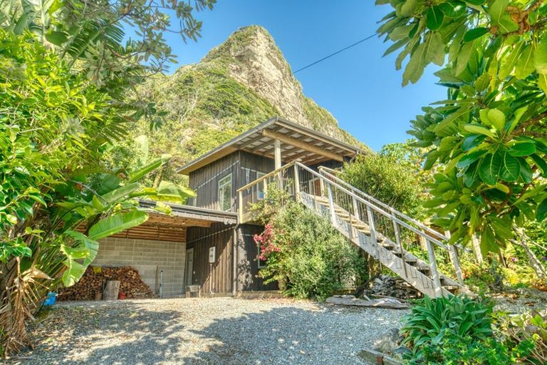 Photo of property in 1843f Coast Road, Barrytown, Runanga, 7873