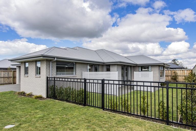 Photo of property in 80a Watkins Drive, Rangiora, 7400
