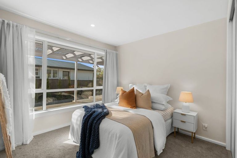 Photo of property in 23 Sevenoaks Drive, Bryndwr, Christchurch, 8053