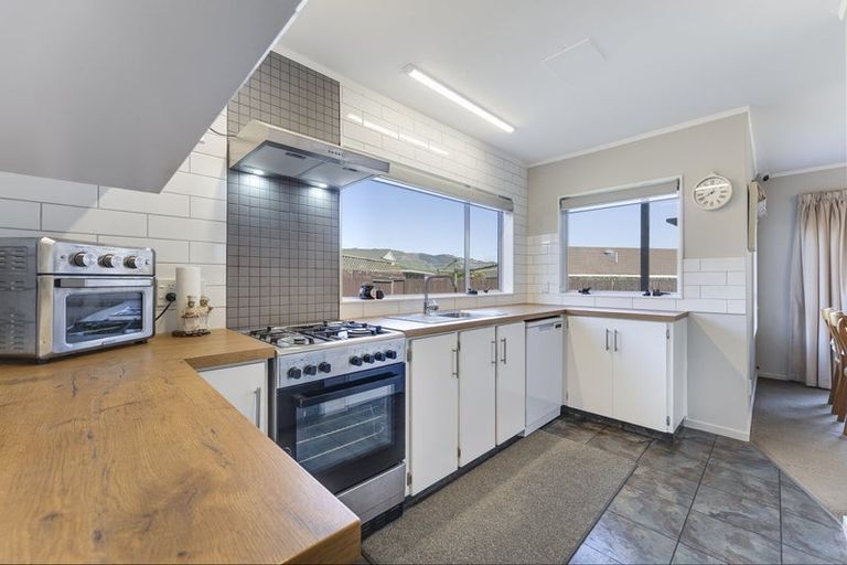 Photo of property in 9 Evergreen Way, Stoke, Nelson, 7011