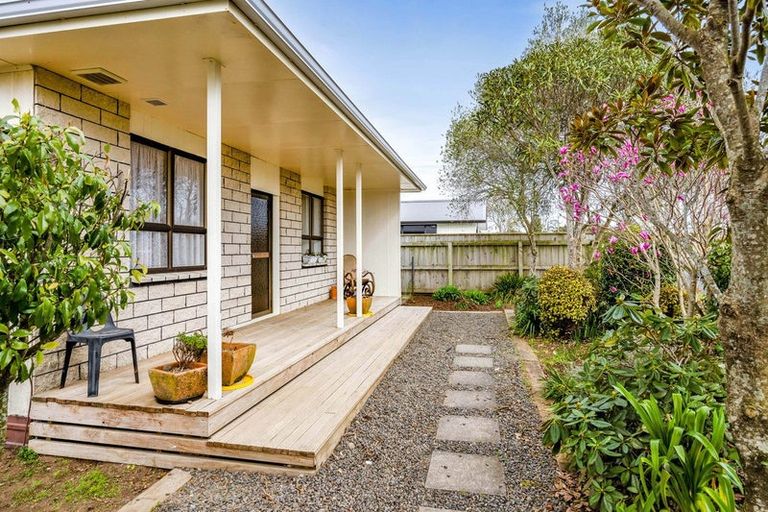 Photo of property in 35 Brown Street, Inglewood, 4330