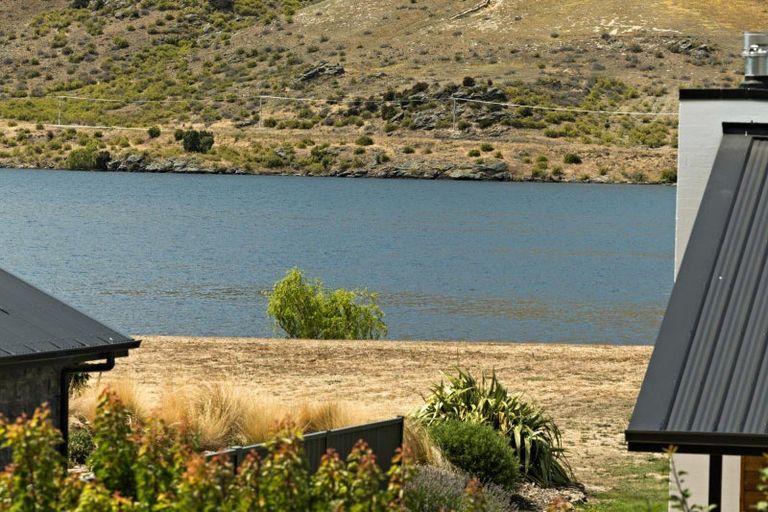 Photo of property in 18 Quartz Lane, Mount Pisa, Cromwell, 9383