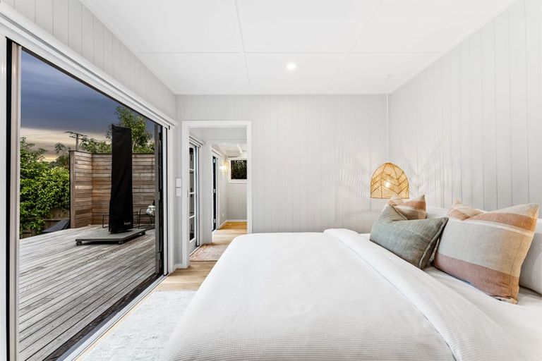 Photo of property in 74 Clinton Road, Tawharanui Peninsula, Matakana, 0986