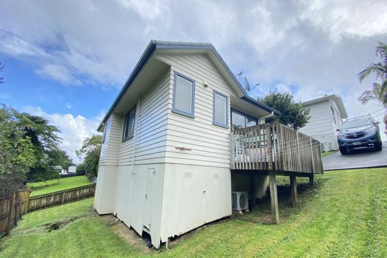Photo of property in 19 Mona Vale, West Harbour, Auckland, 0618