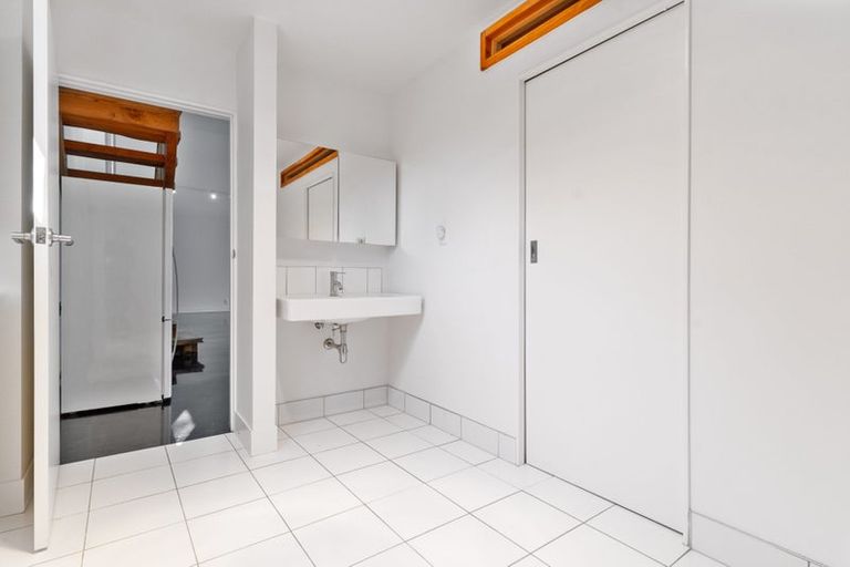 Photo of property in 6 Daniel Street, Martinborough, 5711