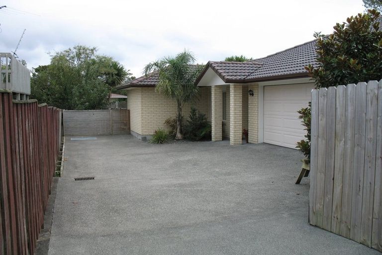 Photo of property in 18a Edgar Pearce Place, Howick, Auckland, 2014