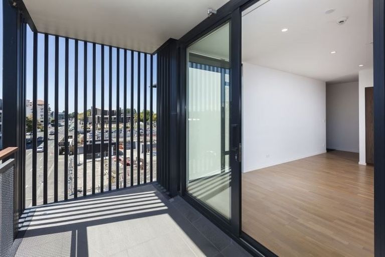 Photo of property in 1/50 Kilmore Street, Christchurch Central, Christchurch, 8013