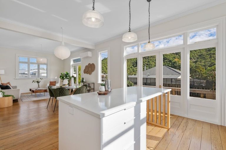 Photo of property in 95b Waikawa Road, Picton, 7220