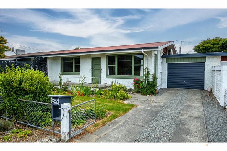 Photo of property in 2/4 Mckenzie Street, Geraldine, 7930