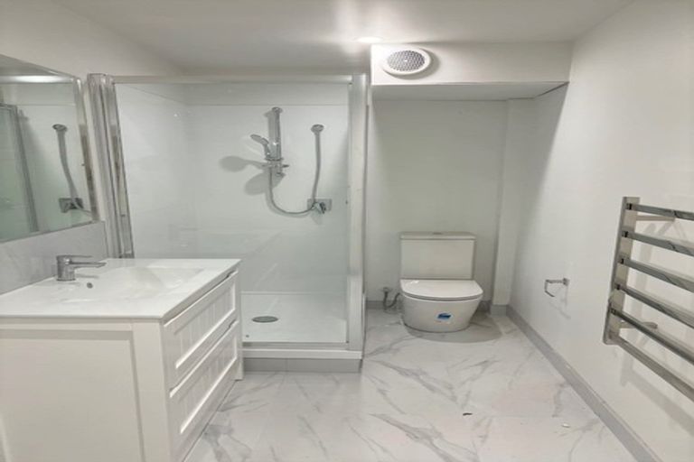 Photo of property in 65 Dundale Avenue, Blockhouse Bay, Auckland, 0600