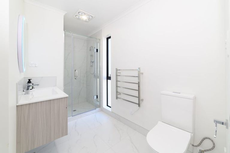 Photo of property in 22 Pickering Crescent, Chedworth, Hamilton, 3210
