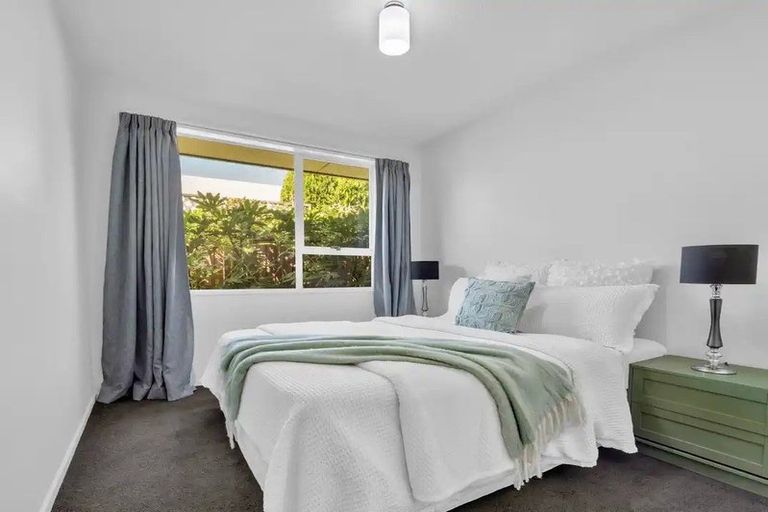 Photo of property in 30b Takaro Avenue, Sockburn, Christchurch, 8042