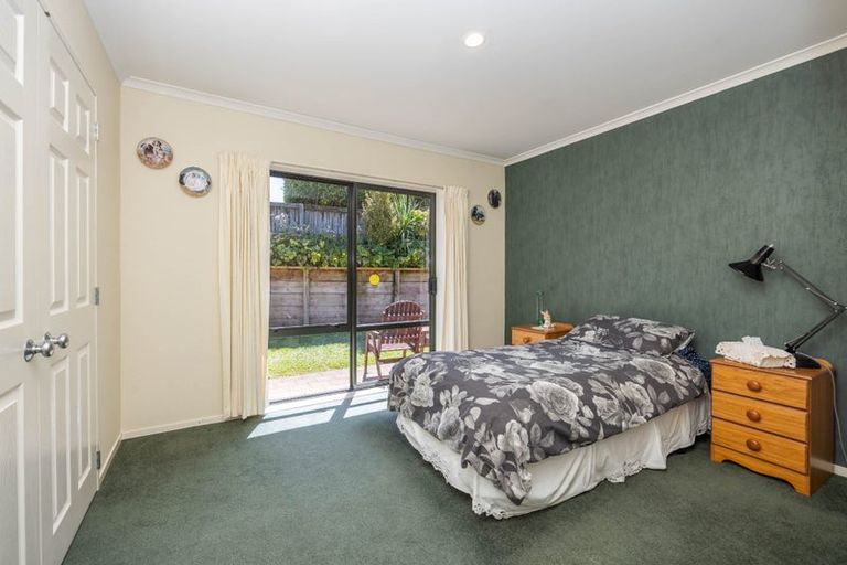 Photo of property in 5 Palm Grove Drive, Western Heights, Hamilton, 3200
