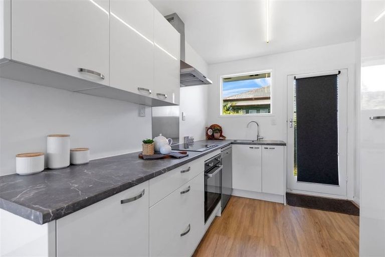 Photo of property in 3/556 Barbadoes Street, Edgeware, Christchurch, 8013