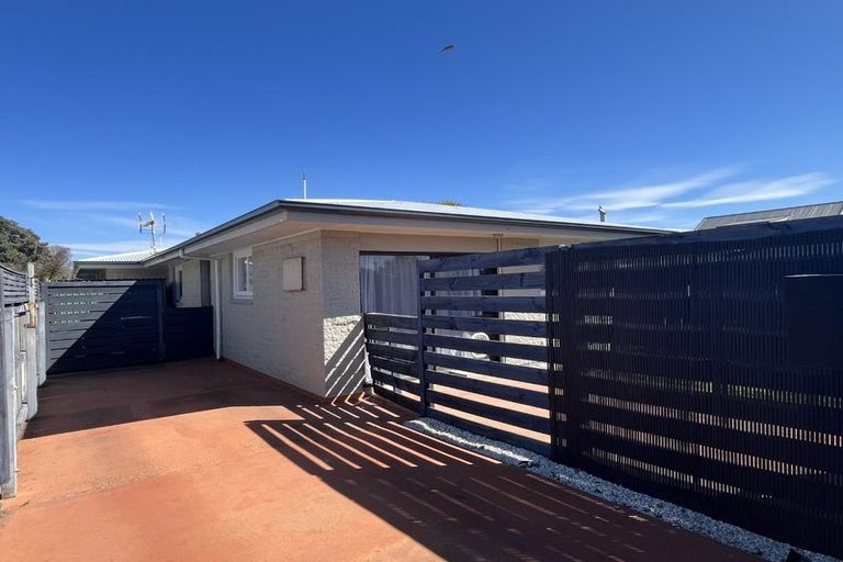 Photo of property in 2/76 Estuary Road, New Brighton, Christchurch, 8061