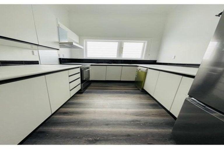 Photo of property in 5a Hay Street, Oriental Bay, Wellington, 6011