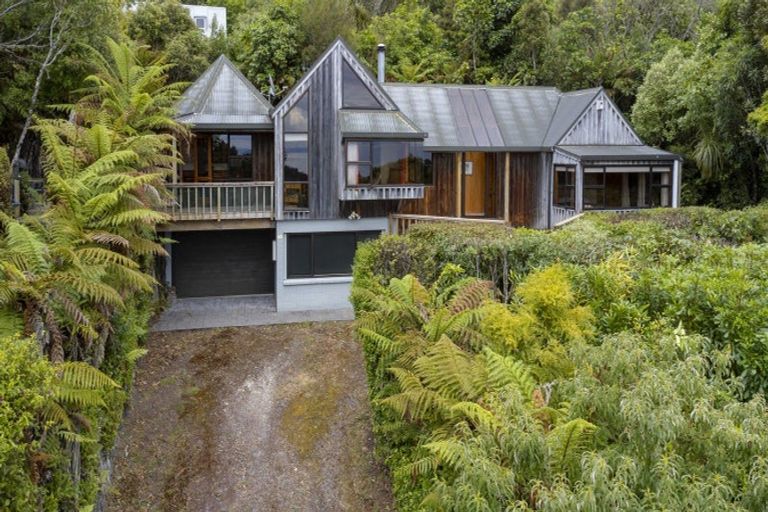 Photo of property in 62 Hauraki Terrace, Pukawa Bay, Turangi, 3381