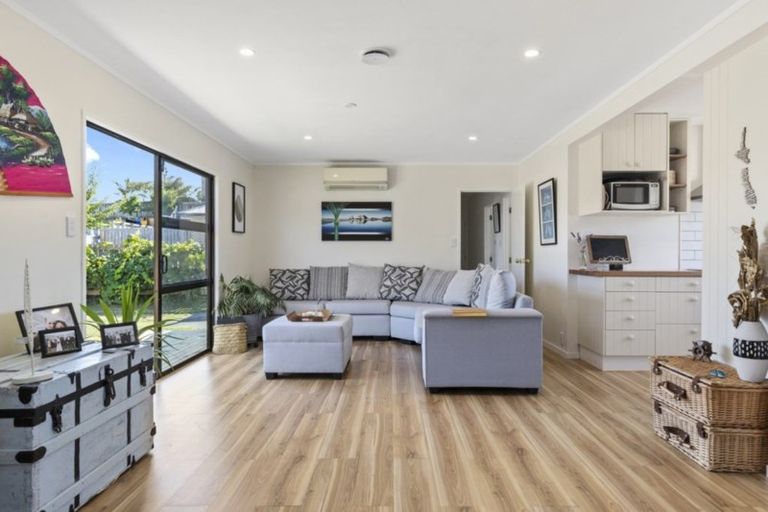 Photo of property in 1a Sunshine Rise, Raglan, 3225